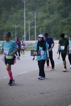 Runner Photo 2280809