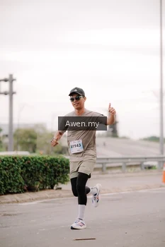 Runner Photo 2281805