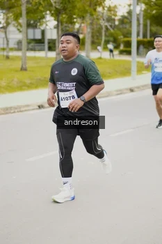 Runner Photo 2282056