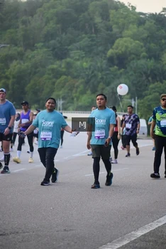 Runner Photo 2282411