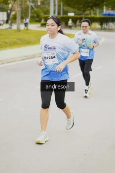 Runner Photo 2282433