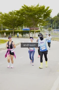 Runner Photo 2282440
