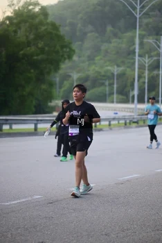 Runner Photo 2282482