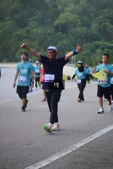 Runner Photo 2282828