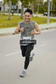 Runner Photo 2283130