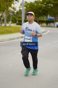 Runner Photo 2283175