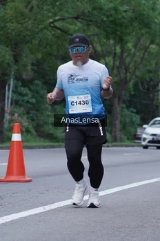 Runner Photo 2284220