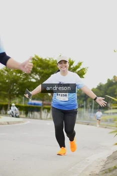 Runner Photo 2284476