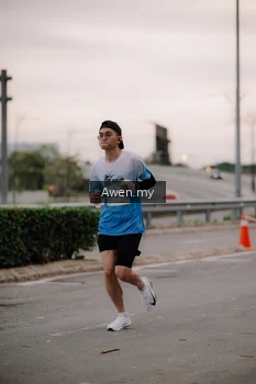 Runner Photo 2285351