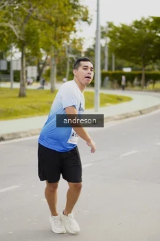 Runner Photo 2285774
