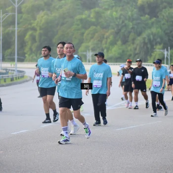 Runner Photo 2285787