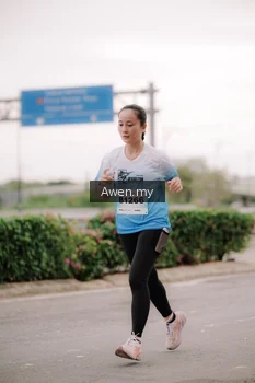 Runner Photo 2290087