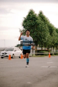 Runner Photo 2291613