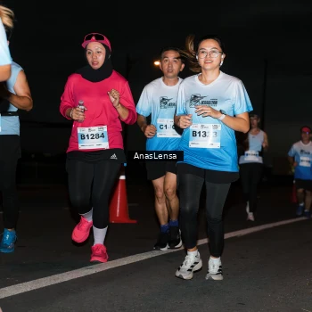 Runner Photo 2295753