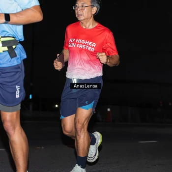 Runner Photo 2296006