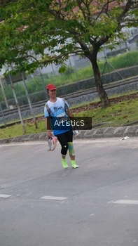 Runner Photo 2296007