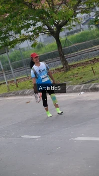 Runner Photo 2296054