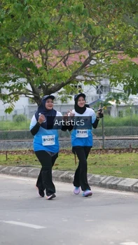 Runner Photo 2296410