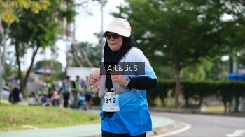 Runner Photo 2298109