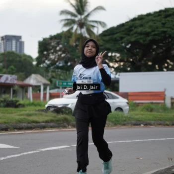 Runner Photo 2299360