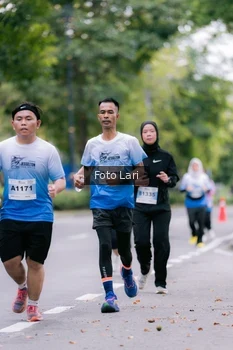 Runner Photo 2299475
