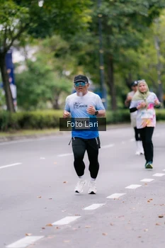Runner Photo 2299947