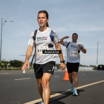 Runner Photo 2300124
