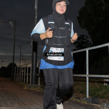Runner Photo 2301053