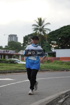 Runner Photo 2302034
