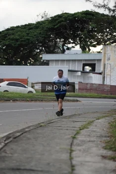 Runner Photo 2302301