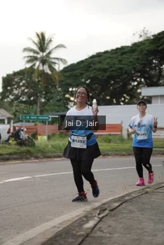 Runner Photo 2303636