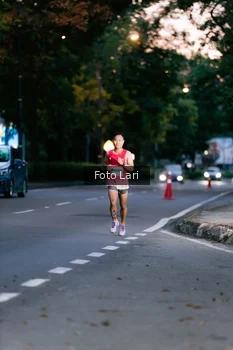 Runner Photo 2305057