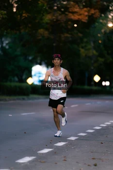 Runner Photo 2305080