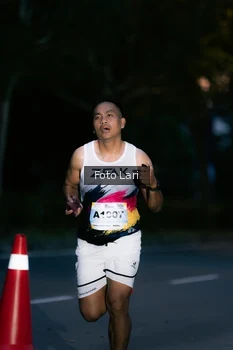 Runner Photo 2305113