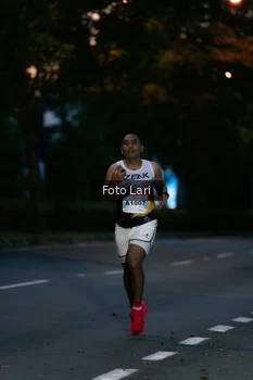 Runner Photo 2305117