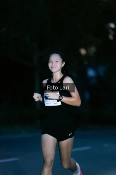 Runner Photo 2305172