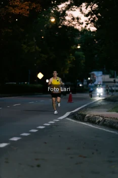 Runner Photo 2305240