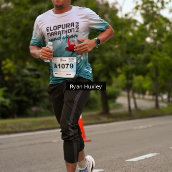 Runner Photo 2310000