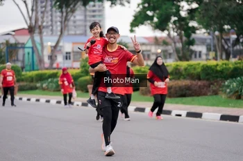Runner Photo 2311191