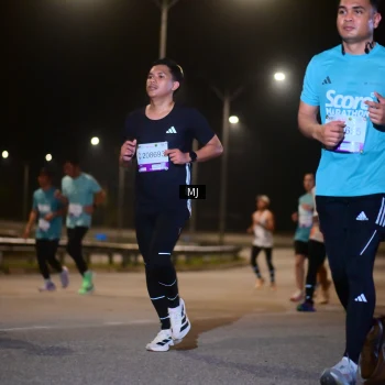 Runner Photo 2311416