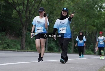 Runner Photo 2312313