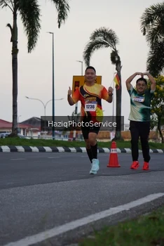 Runner Photo 2319754