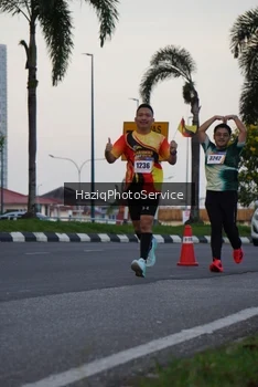 Runner Photo 2319757