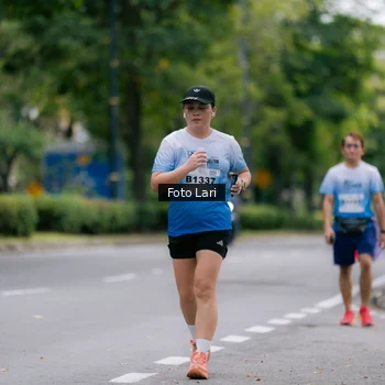 Runner Photo 2319843