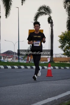 Runner Photo 2320052