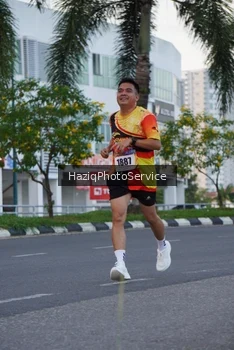 Runner Photo 2320324