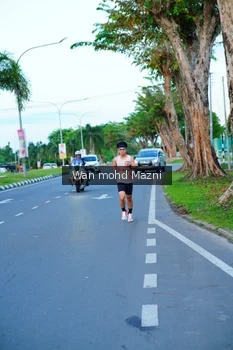 Runner Photo 2322495