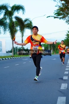 Runner Photo 2322648
