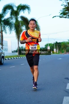 Runner Photo 2322669