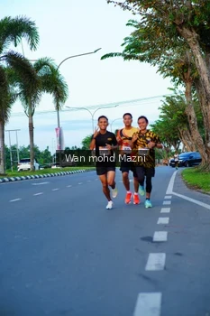 Runner Photo 2322788